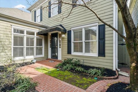 Photo of 1004 RIVER LANDING DR, Memphis, TN 38103 (MLS # 10214479)