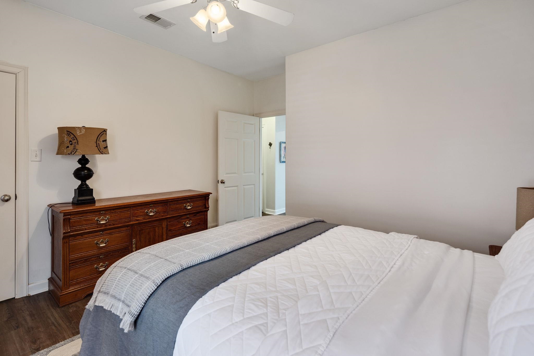 Collierville, Tennessee 38017, United States, 4 Bedrooms Bedrooms, ,3 BathroomsBathrooms,Residential,Active,227844