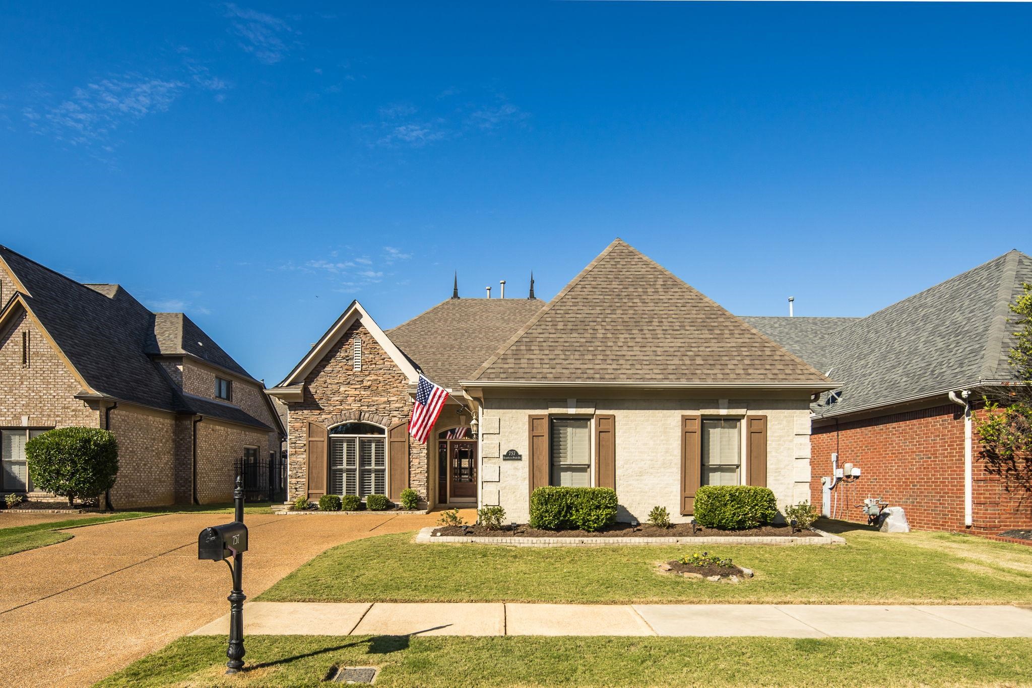 Collierville, Tennessee 38017, United States, 4 Bedrooms Bedrooms, ,3 BathroomsBathrooms,Residential,Active,227844
