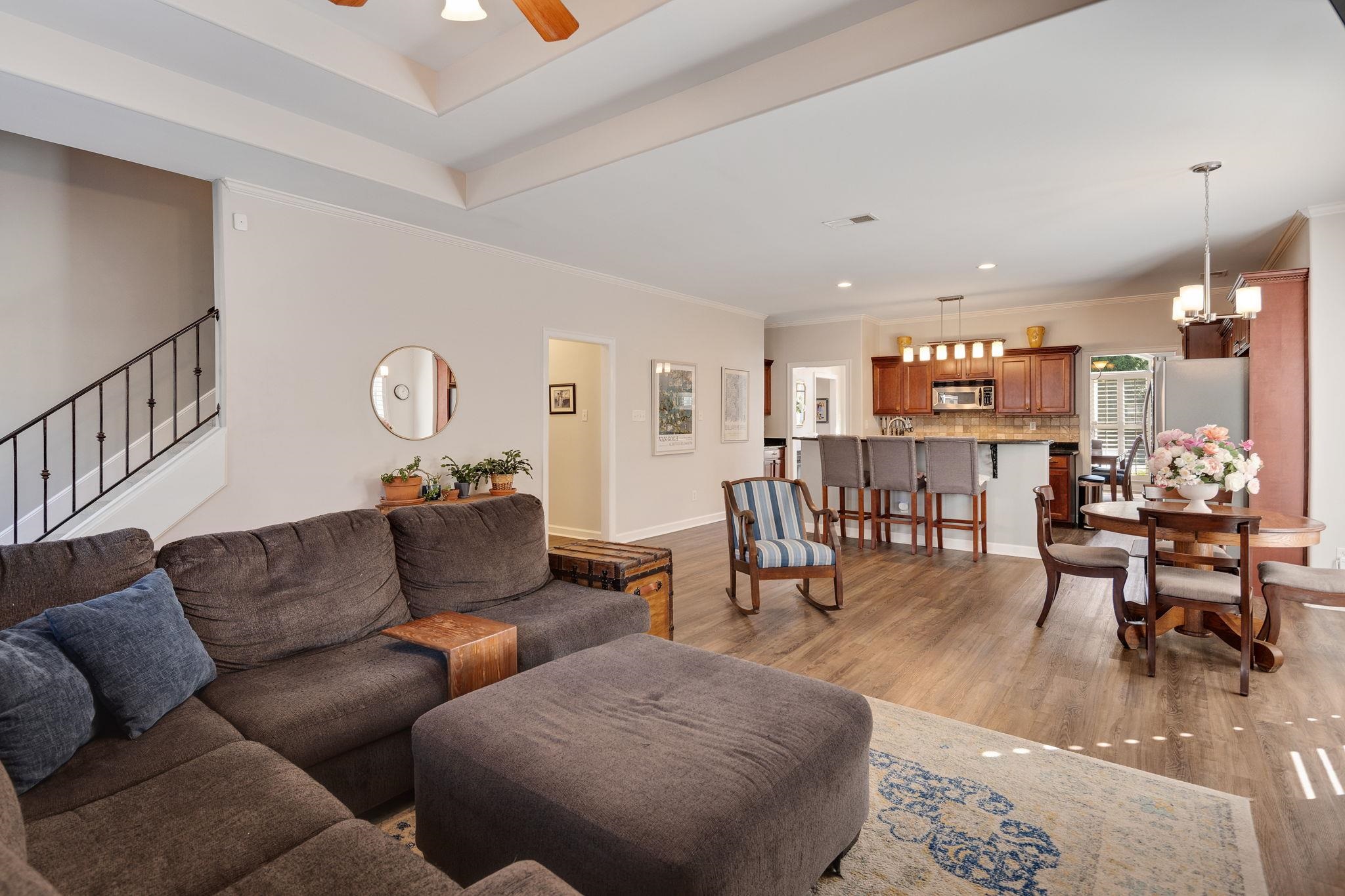 Collierville, Tennessee 38017, United States, 4 Bedrooms Bedrooms, ,3 BathroomsBathrooms,Residential,Active,227844