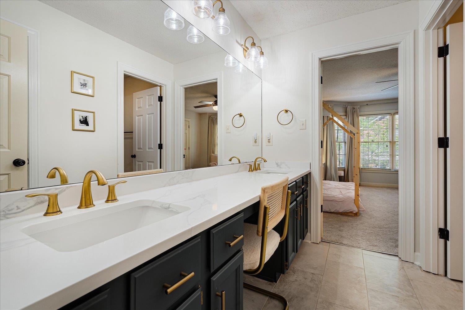 Germantown, Tennessee 38139, United States, 4 Bedrooms Bedrooms, ,3 BathroomsBathrooms,Residential,Active,201059