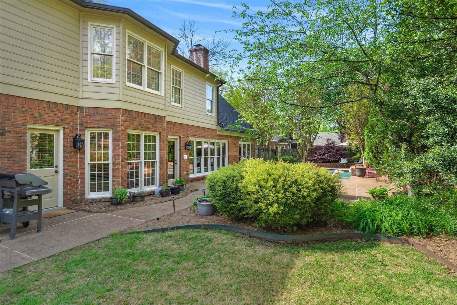 Germantown, Tennessee 38139, United States, 4 Bedrooms Bedrooms, ,3 BathroomsBathrooms,Residential,Active,201059