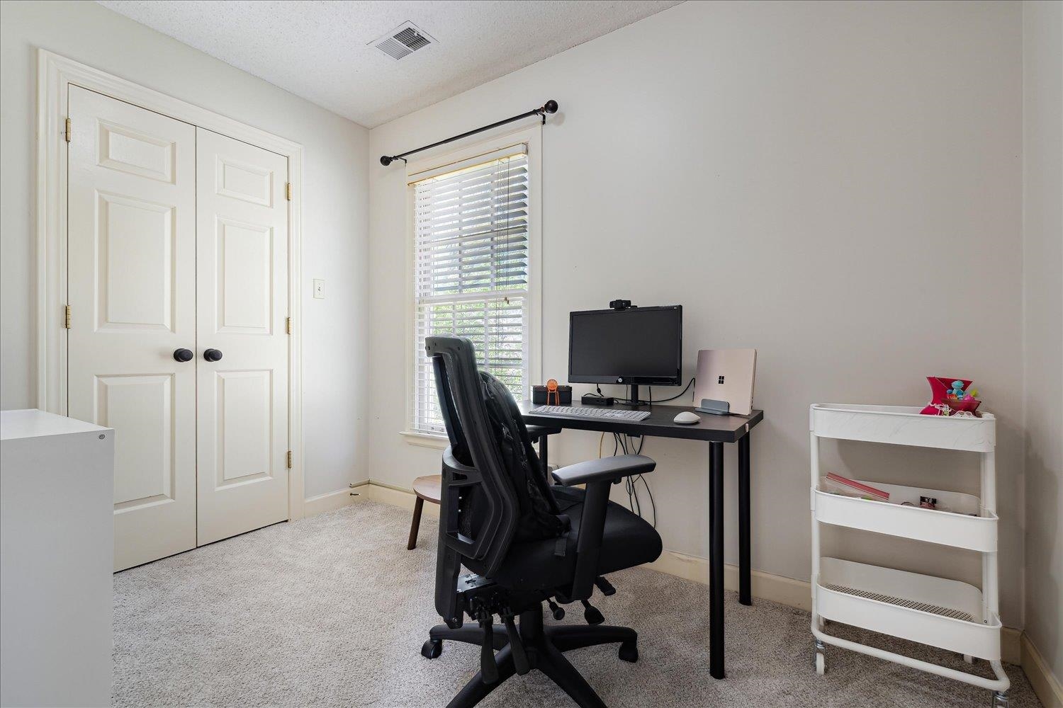 Germantown, Tennessee 38139, United States, 4 Bedrooms Bedrooms, ,3 BathroomsBathrooms,Residential,Active,201059