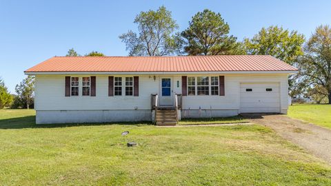 Photo of 385 PAULINE DR, Adamsville, TN 38310 (MLS # 10207566)
