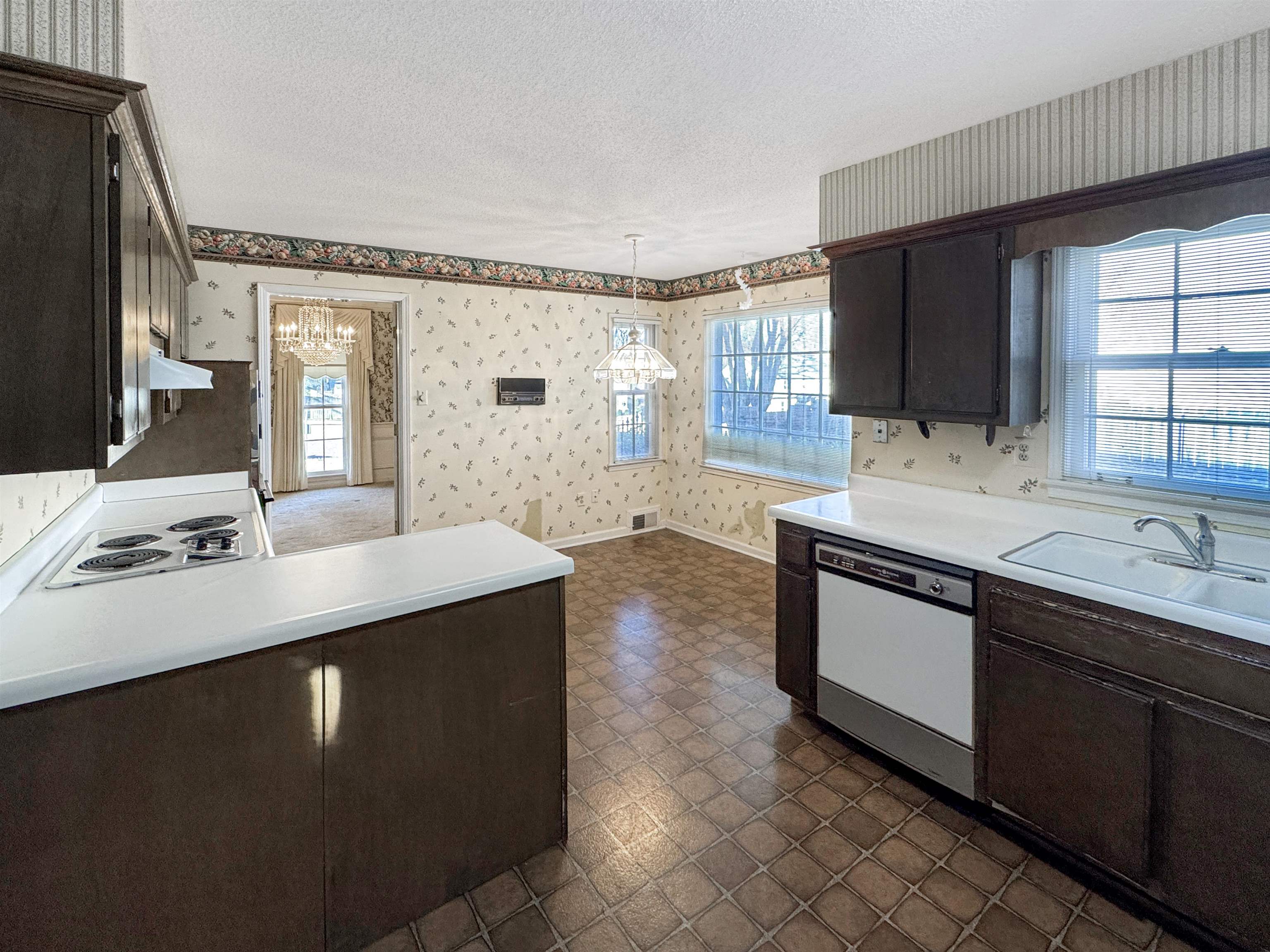 Germantown, Tennessee 38138, United States, 4 Bedrooms Bedrooms, ,3 BathroomsBathrooms,Residential,Active,2980