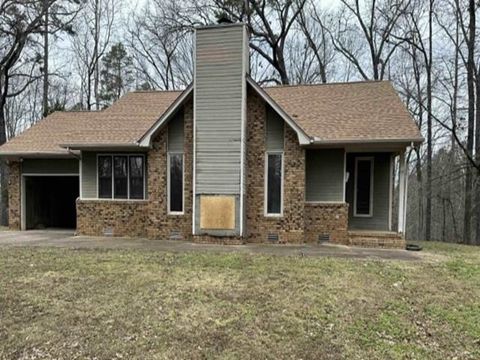Photo of 6065 PINE TOP RD, Henderson, TN 38340 (MLS # 10212150)