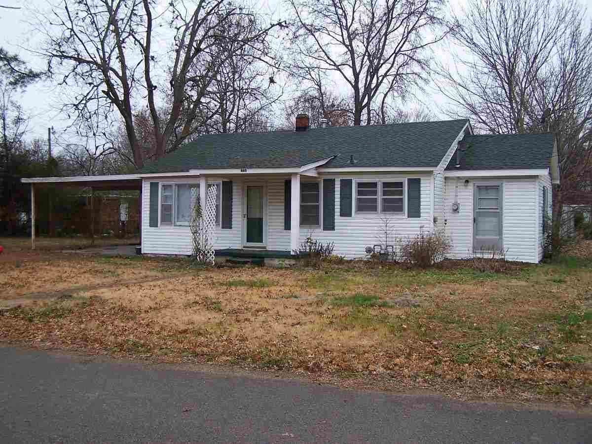 Photo 1 of 12 — 460 BELMONT ST, Savannah, TN 38372