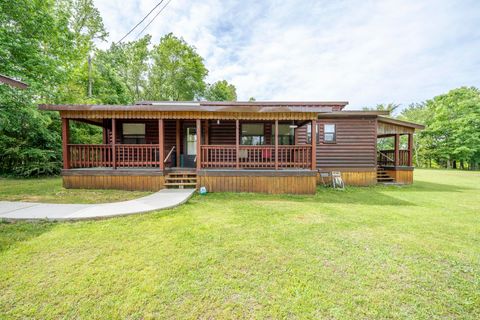 Photo of 865 OLD UNION RD, Adamsville, TN 38310 (MLS # 10220816)