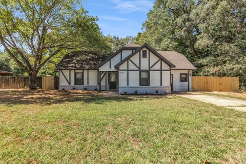 Photo of 1355 PORTERSVILLE RD, Atoka, TN 38004 (MLS # 10231358)