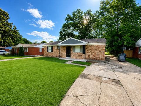 Photo of 3114 CHERRY RD, Memphis, TN 38118 (MLS # 10223423)