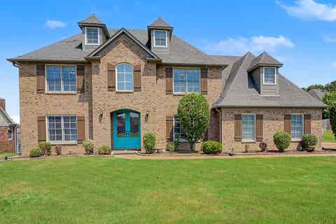 Photo of 1066 KENTSHIRE CV, Cordova, TN 38018 (MLS # 10227226)