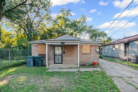 Photo of 1367 HYDE PARK BLVD, Memphis, TN 38108 (MLS # 10207428)