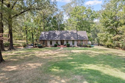 Photo of 6455 PALOMINO DR, Lakeland, TN 38002 (MLS # 10206065)