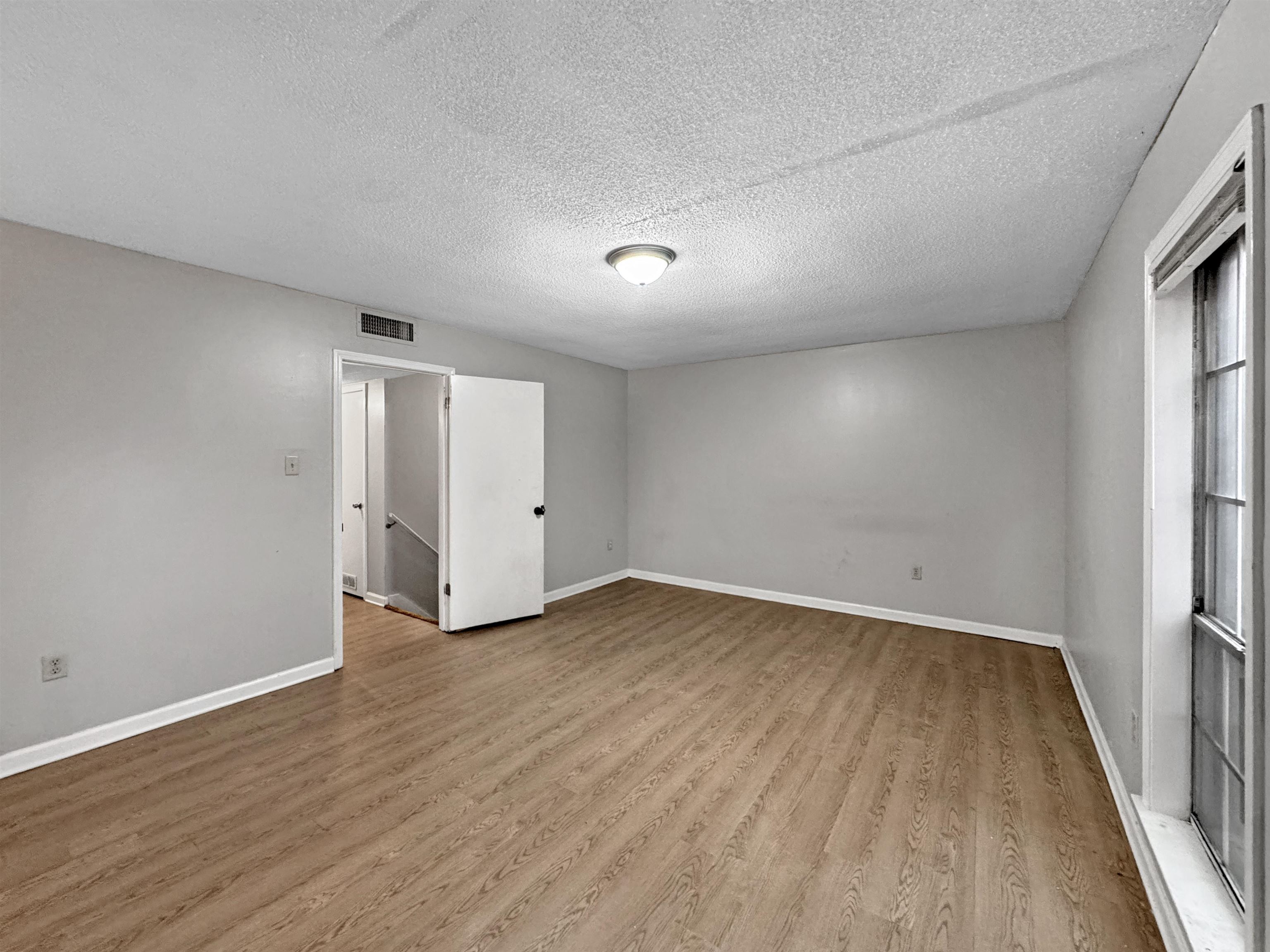 Memphis, Tennessee 38116, United States, 3 Bedrooms Bedrooms, ,2 BathroomsBathrooms,Residential,Active,246606