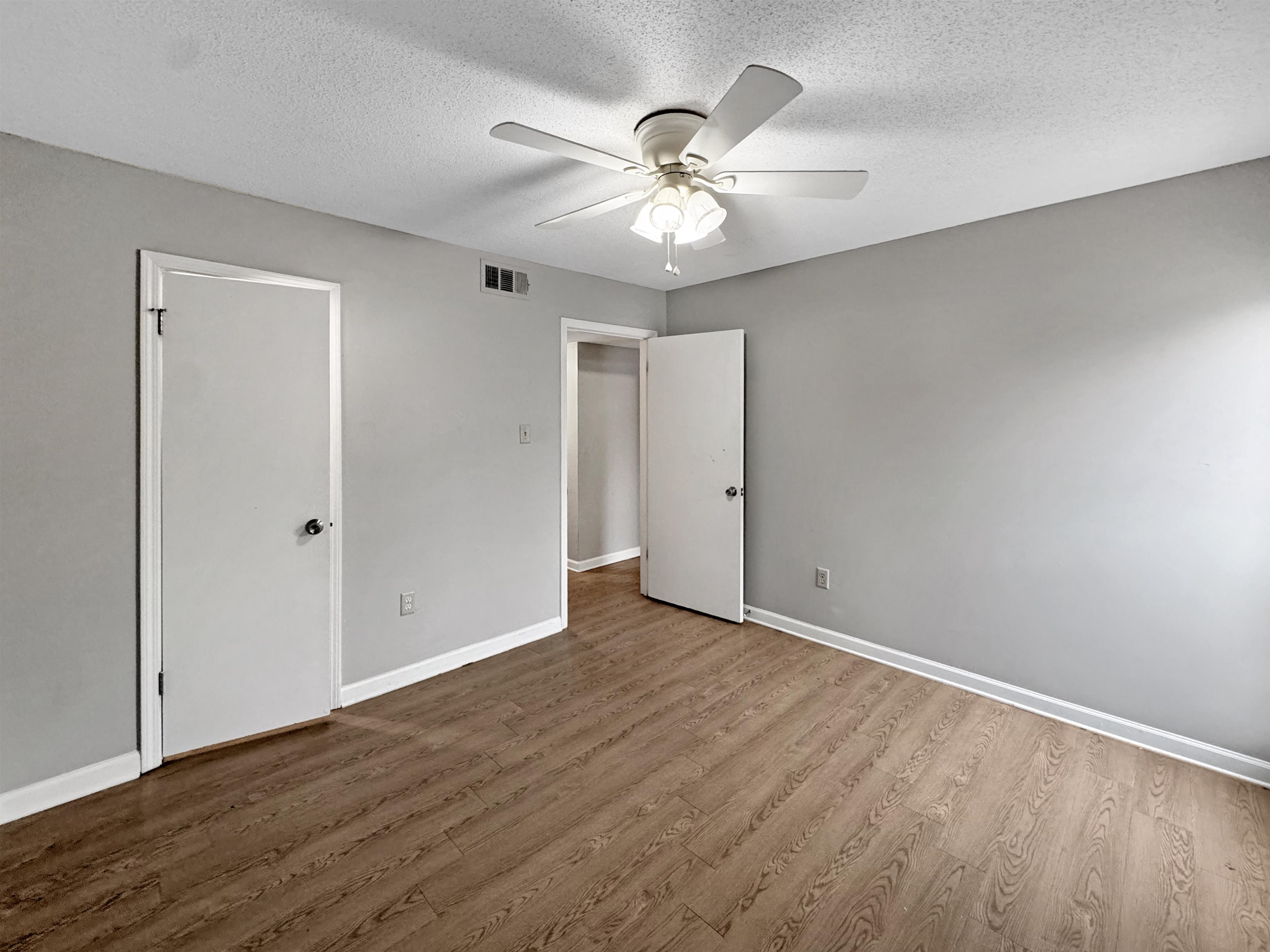 Memphis, Tennessee 38116, United States, 3 Bedrooms Bedrooms, ,2 BathroomsBathrooms,Residential,Active,246606