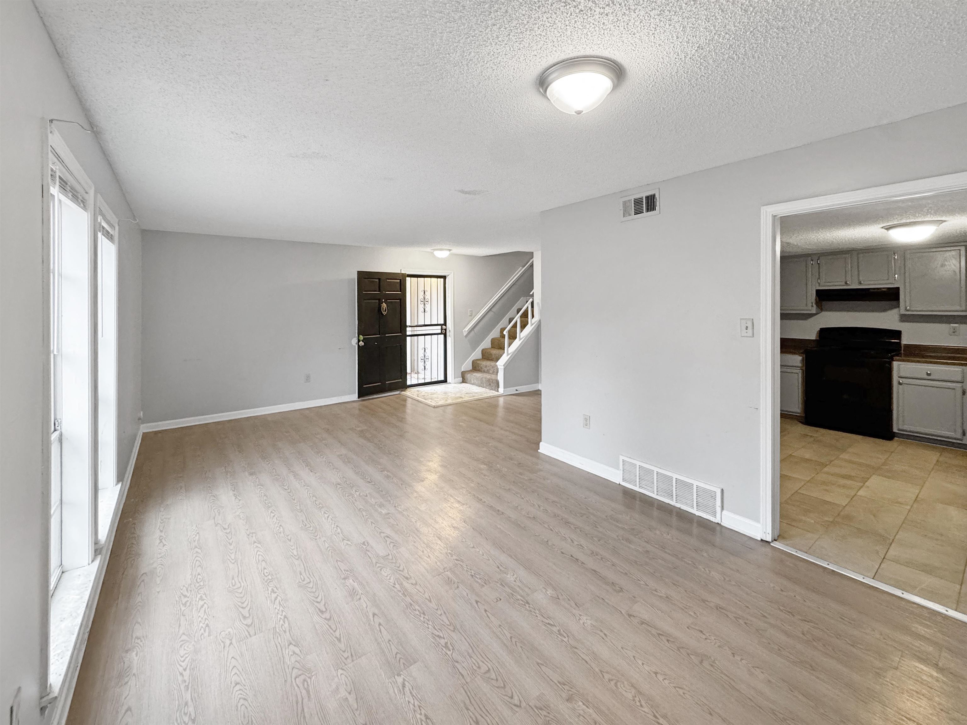 Memphis, Tennessee 38116, United States, 3 Bedrooms Bedrooms, ,2 BathroomsBathrooms,Residential,Active,246606