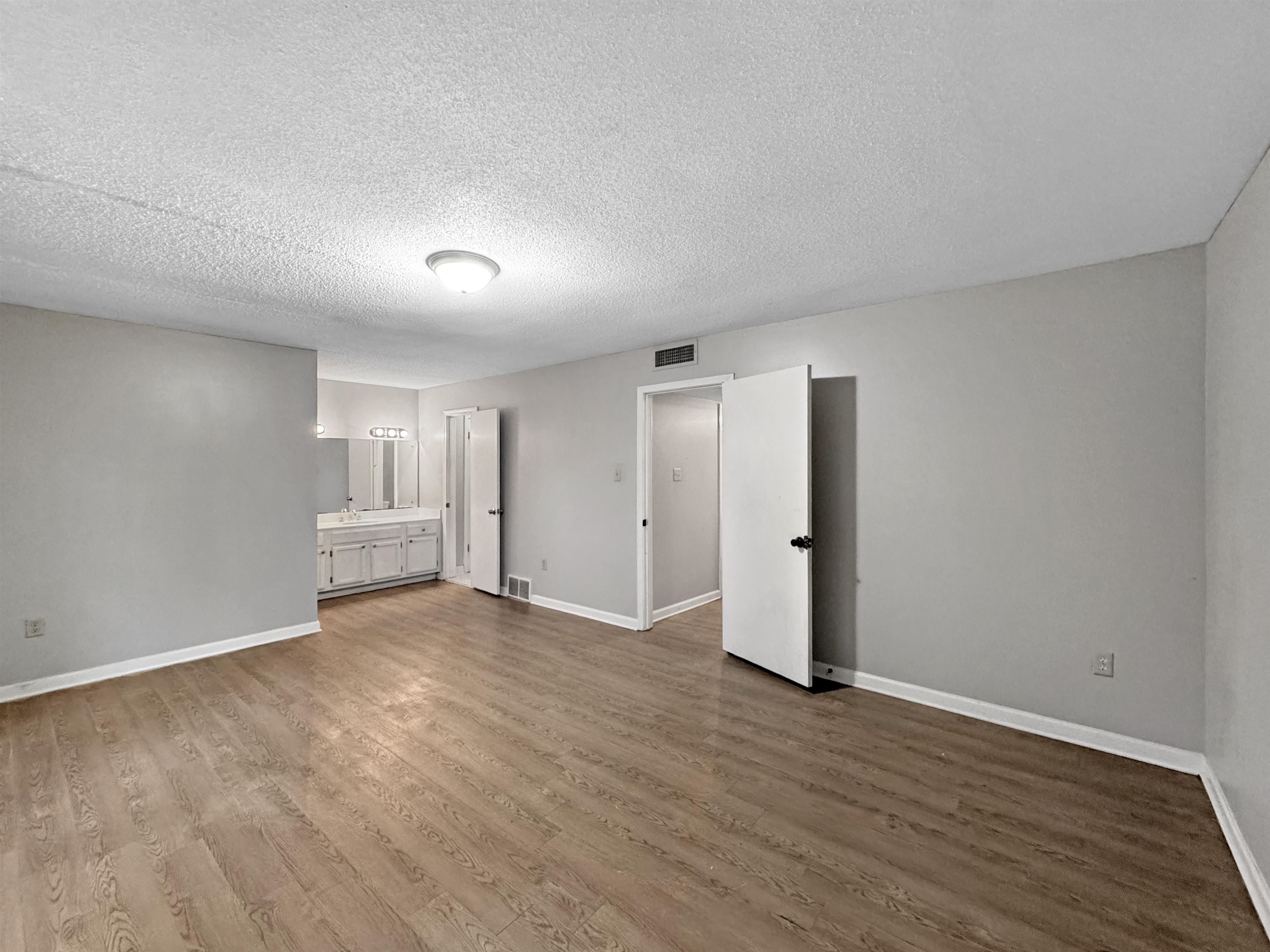 Memphis, Tennessee 38116, United States, 3 Bedrooms Bedrooms, ,2 BathroomsBathrooms,Residential,Active,246606