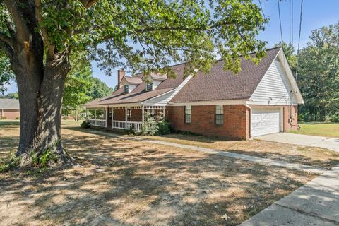 Photo of 143 ASHLEY LN, Brighton, TN 38011 (MLS # 10205089)