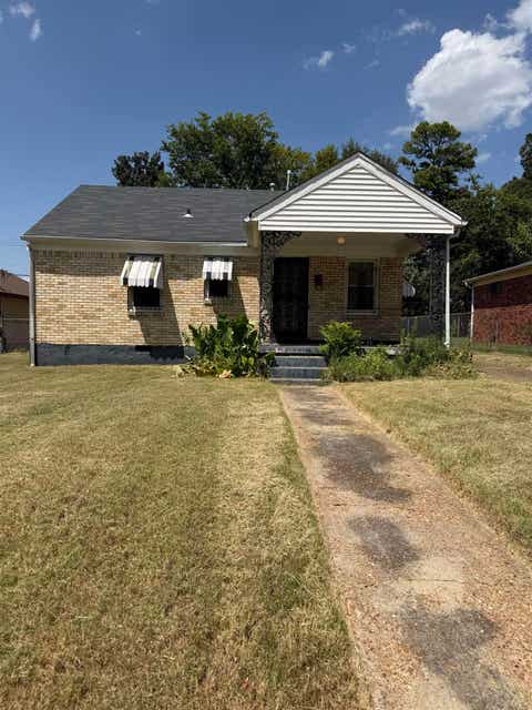Photo of 2084 WORTHINGTON CIR, Memphis, TN 38114 (MLS # 10228518)
