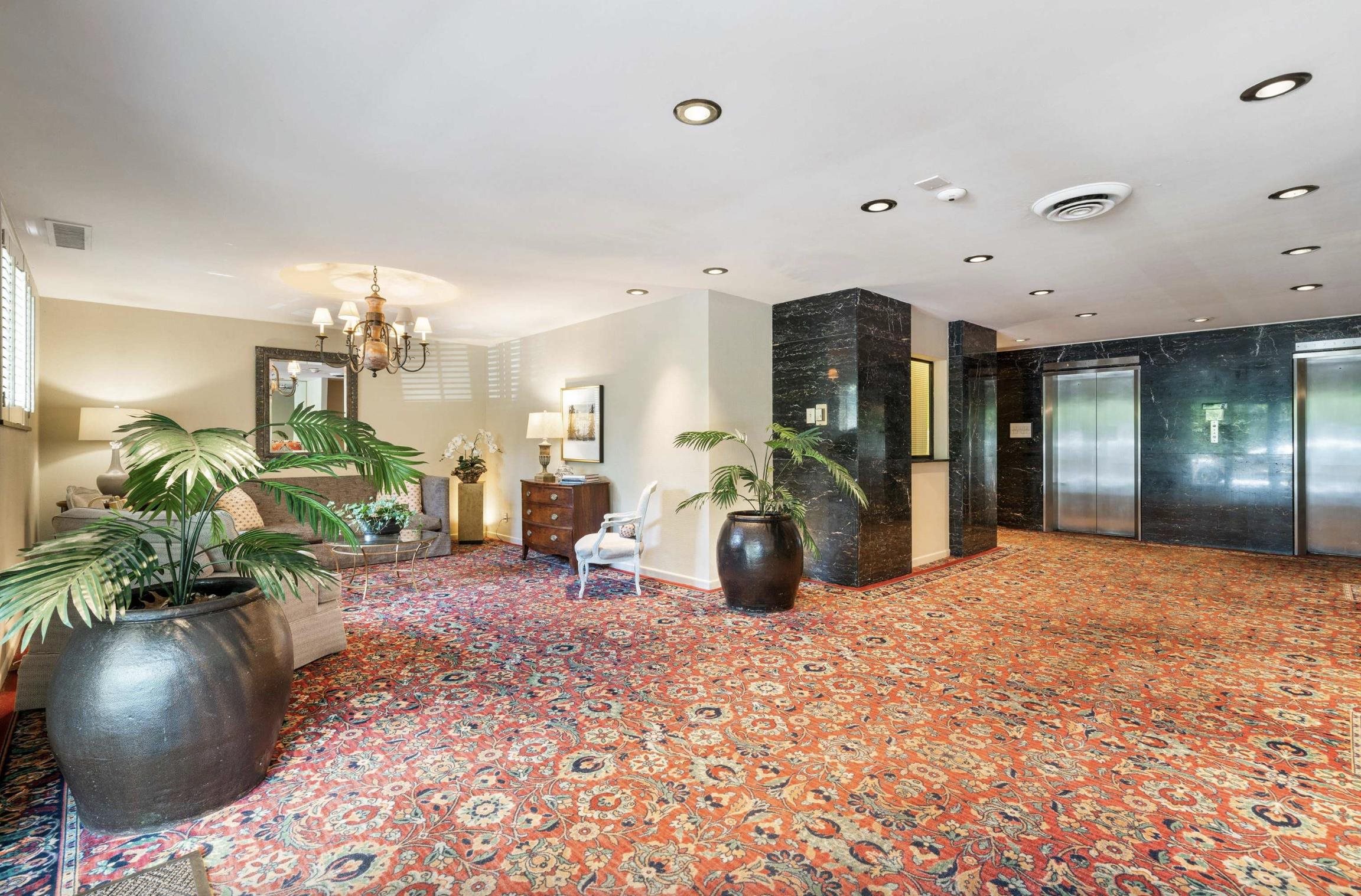 Memphis, Tennessee 38112, United States, 2 Bedrooms Bedrooms, ,2 BathroomsBathrooms,Residential,Active,245023