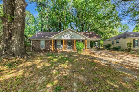 Photo of 3390 CASTLEMAN ST, Memphis, TN 38118 (MLS # 10220277)