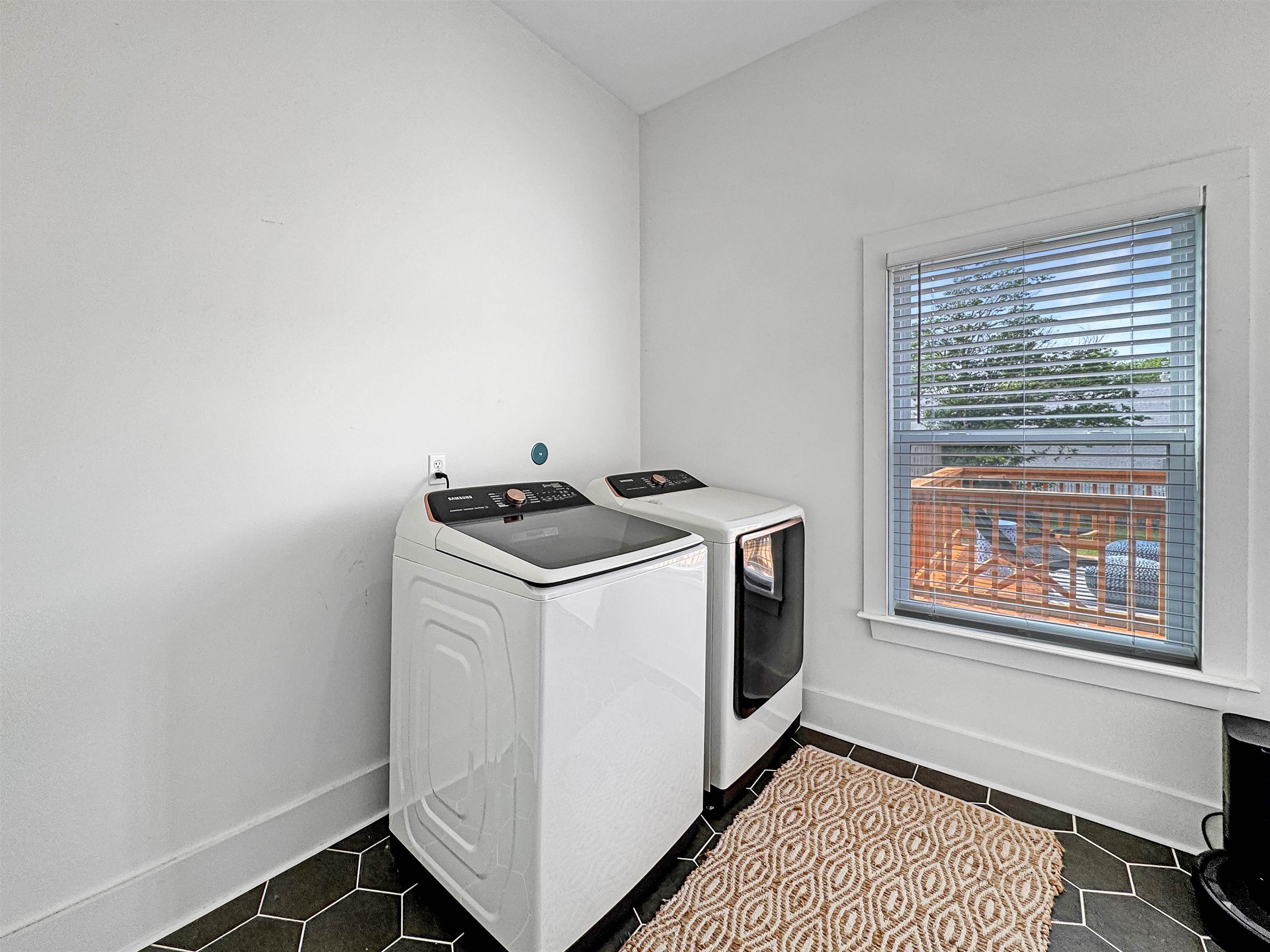 Memphis, Tennessee 38104, United States, 5 Bedrooms Bedrooms, ,3 BathroomsBathrooms,Residential,Active,122775