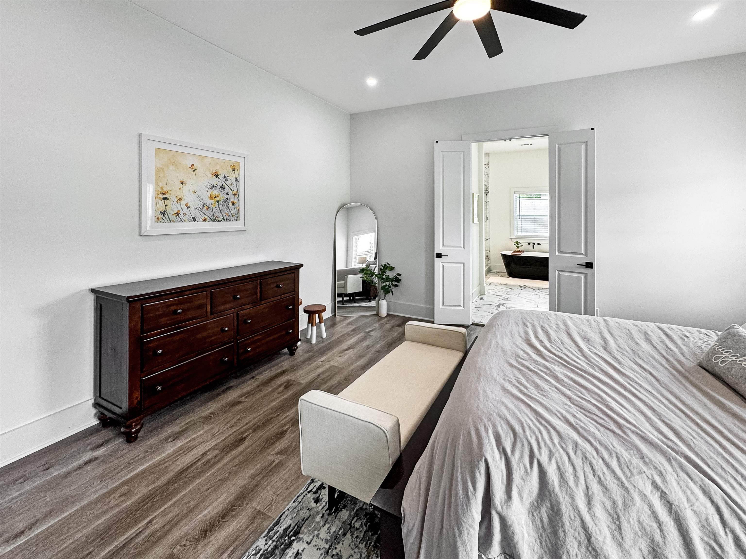 Memphis, Tennessee 38104, United States, 5 Bedrooms Bedrooms, ,3 BathroomsBathrooms,Residential,Active,122775