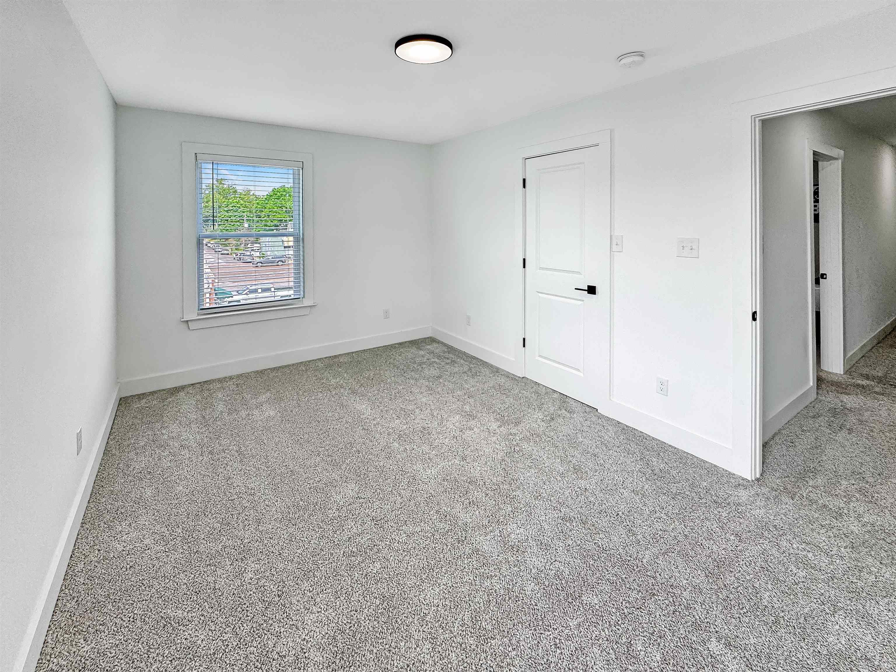 Memphis, Tennessee 38104, United States, 5 Bedrooms Bedrooms, ,3 BathroomsBathrooms,Residential,Active,122775