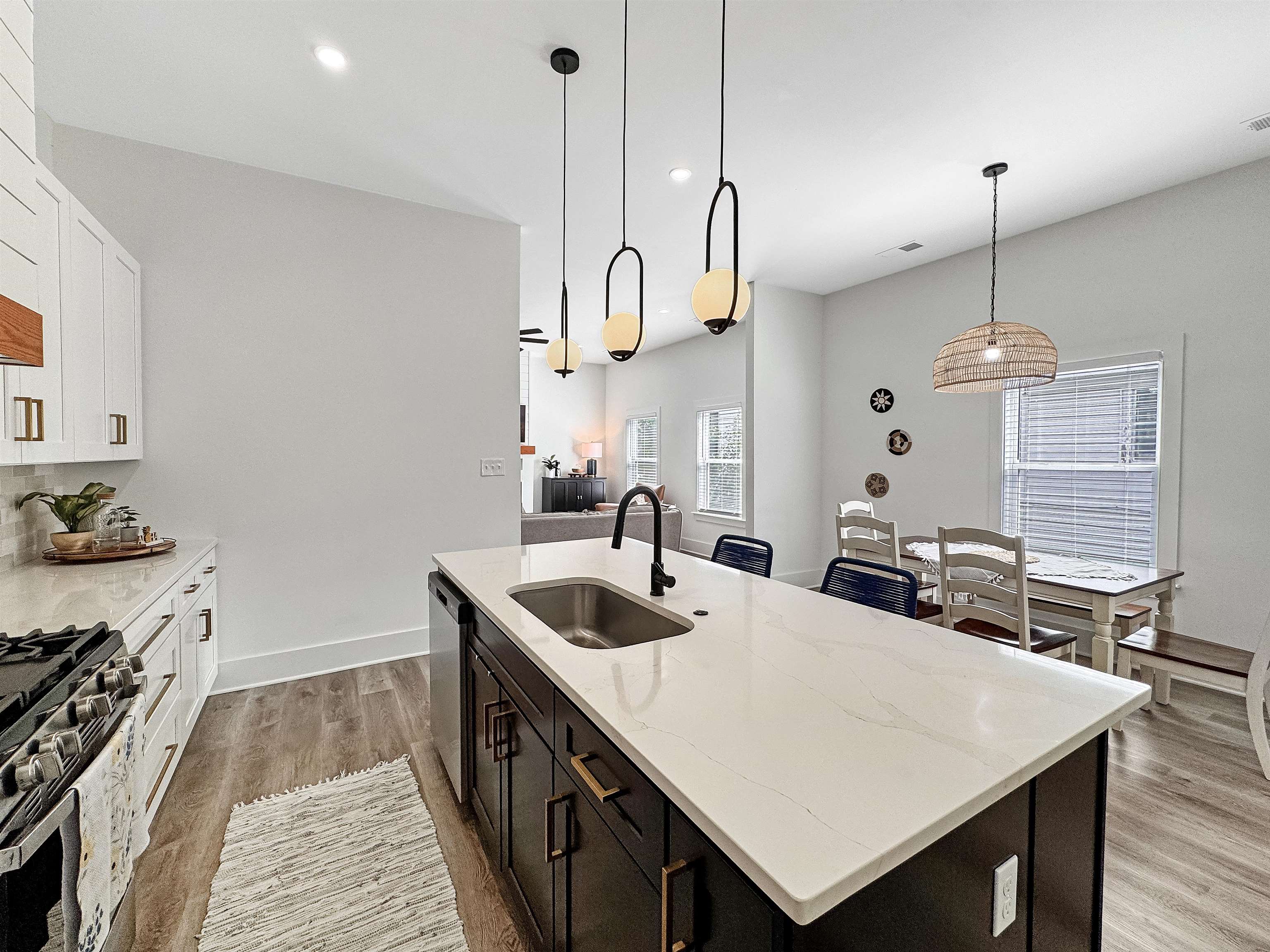 Memphis, Tennessee 38104, United States, 5 Bedrooms Bedrooms, ,3 BathroomsBathrooms,Residential,Active,122775