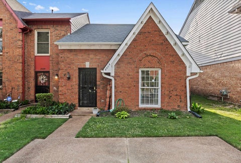 Photo of 3585 BISHOPS GATE DR, Memphis, TN 38115 (MLS # 10230754)