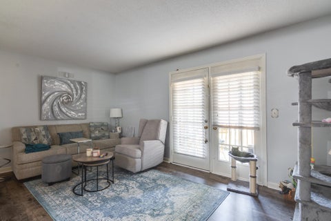 Photo of 1208 MIDDLE CT 201 #201, Memphis, TN 38119 (MLS # 10233207)