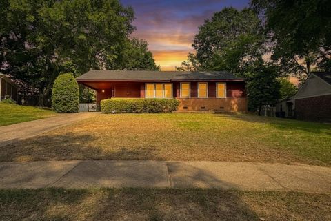 Photo of 430 ROSSER RD, Memphis, TN 38120 (MLS # 10220860)