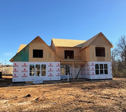 Photo of 5048 FAIRY MEADOW CV, Arlington, TN 38002 (MLS # 10212329)