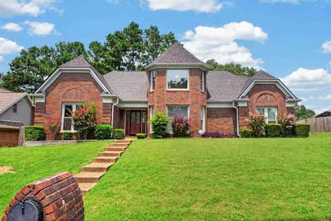 Photo of 2668 MORNING WOODS DR, Memphis, TN 38016 (MLS # 10227412)