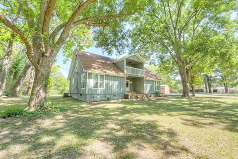 Photo of 6224 BENJESTOWN RD, Unincorporated, TN 38127 (MLS # 10204974)