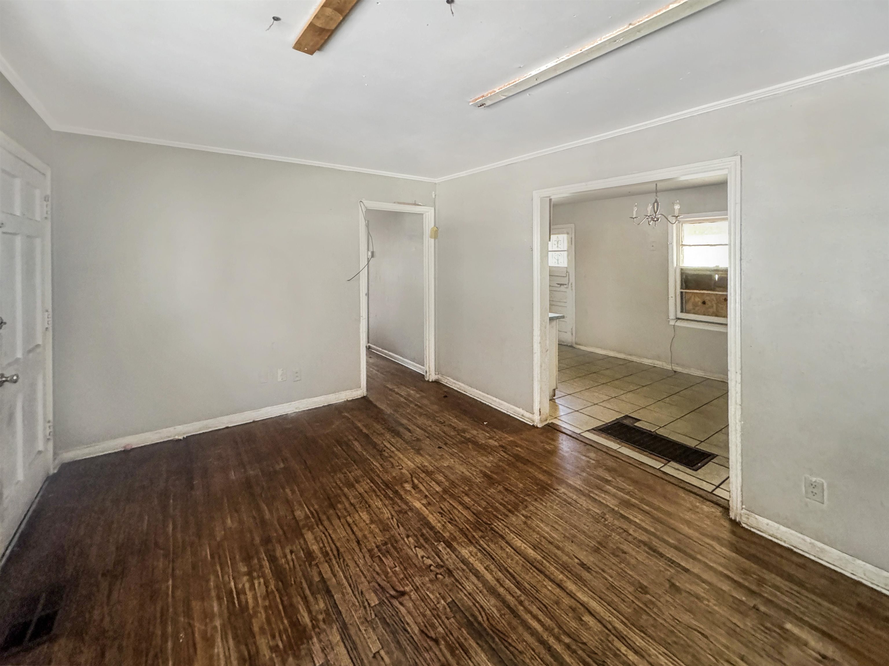 Memphis, Tennessee 38117, United States, 3 Bedrooms Bedrooms, ,1 BathroomBathrooms,Residential,Pending,212909