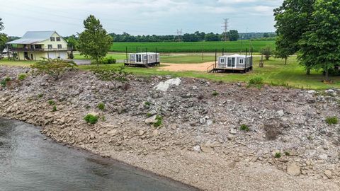 Photo of 1085-1105 ARNOLD LN, Savannah, TN 38372 (MLS # 10206656)