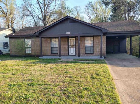 Photo of 5163 BROKEN OAK DR, Memphis, TN 38127 (MLS # 10217875)
