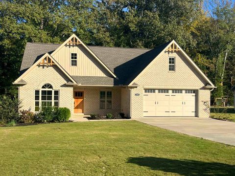 Photo of 110 RB DR, Savannah, TN 38372 (MLS # 10209413)