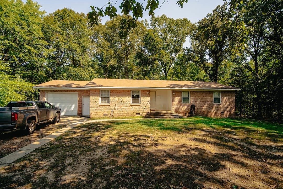 5245 LAKE HARDEMAN RD