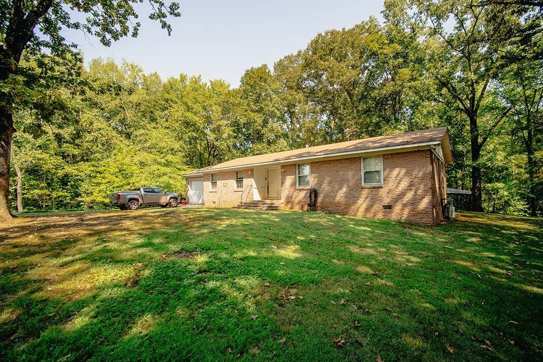 5245 LAKE HARDEMAN RD