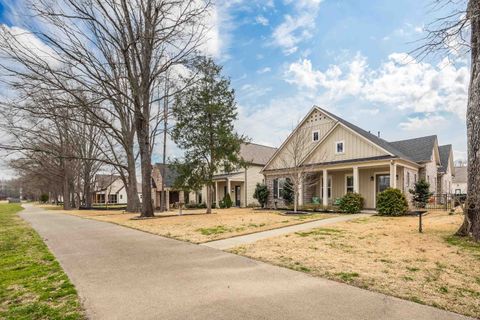 Photo of 15 INDEPENDENCE LN, Rossville, TN 38066 (MLS # 10216134)