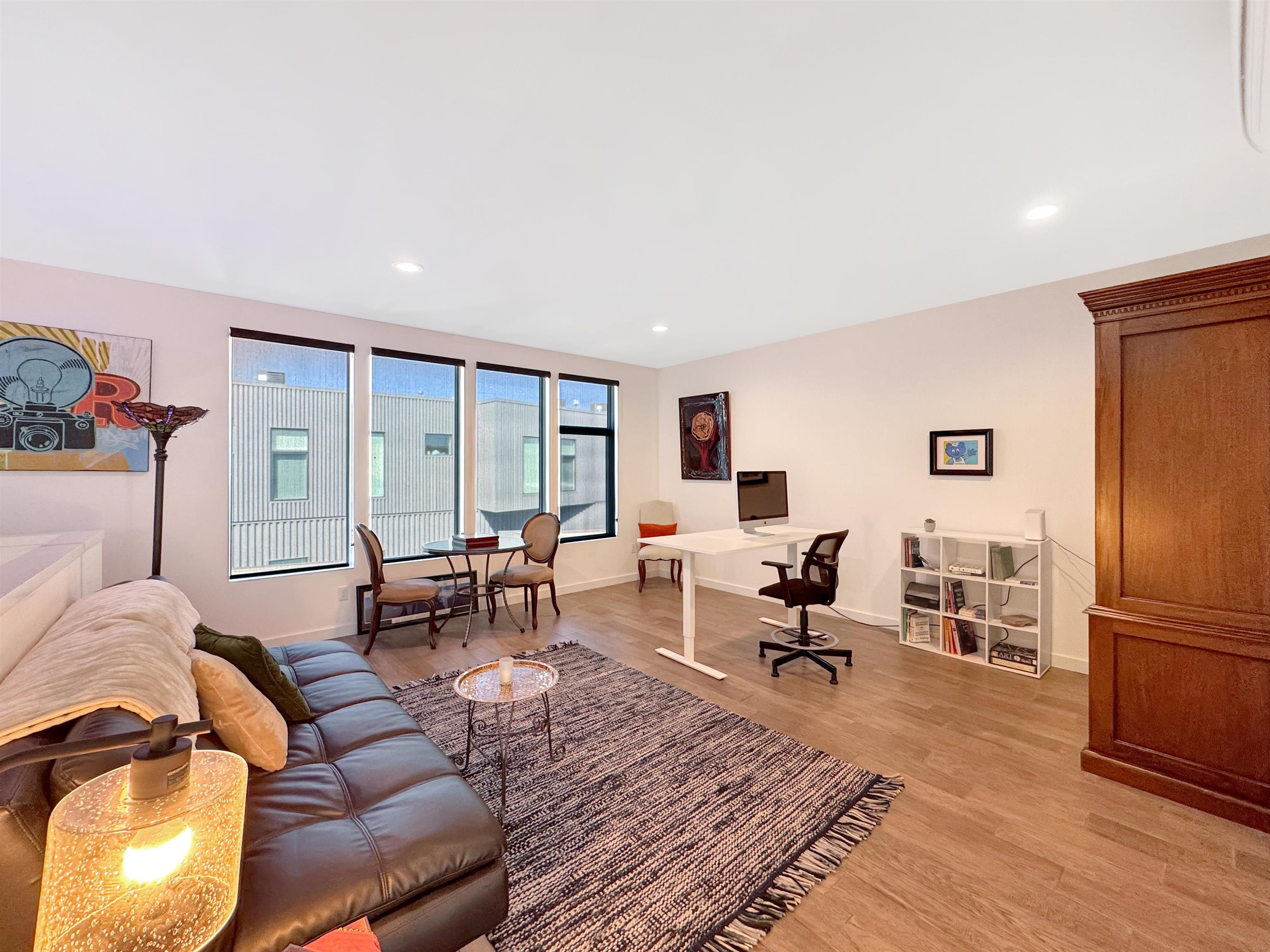 Memphis, Tennessee 38103, United States, 3 Bedrooms Bedrooms, ,2 BathroomsBathrooms,Residential,Active,227761