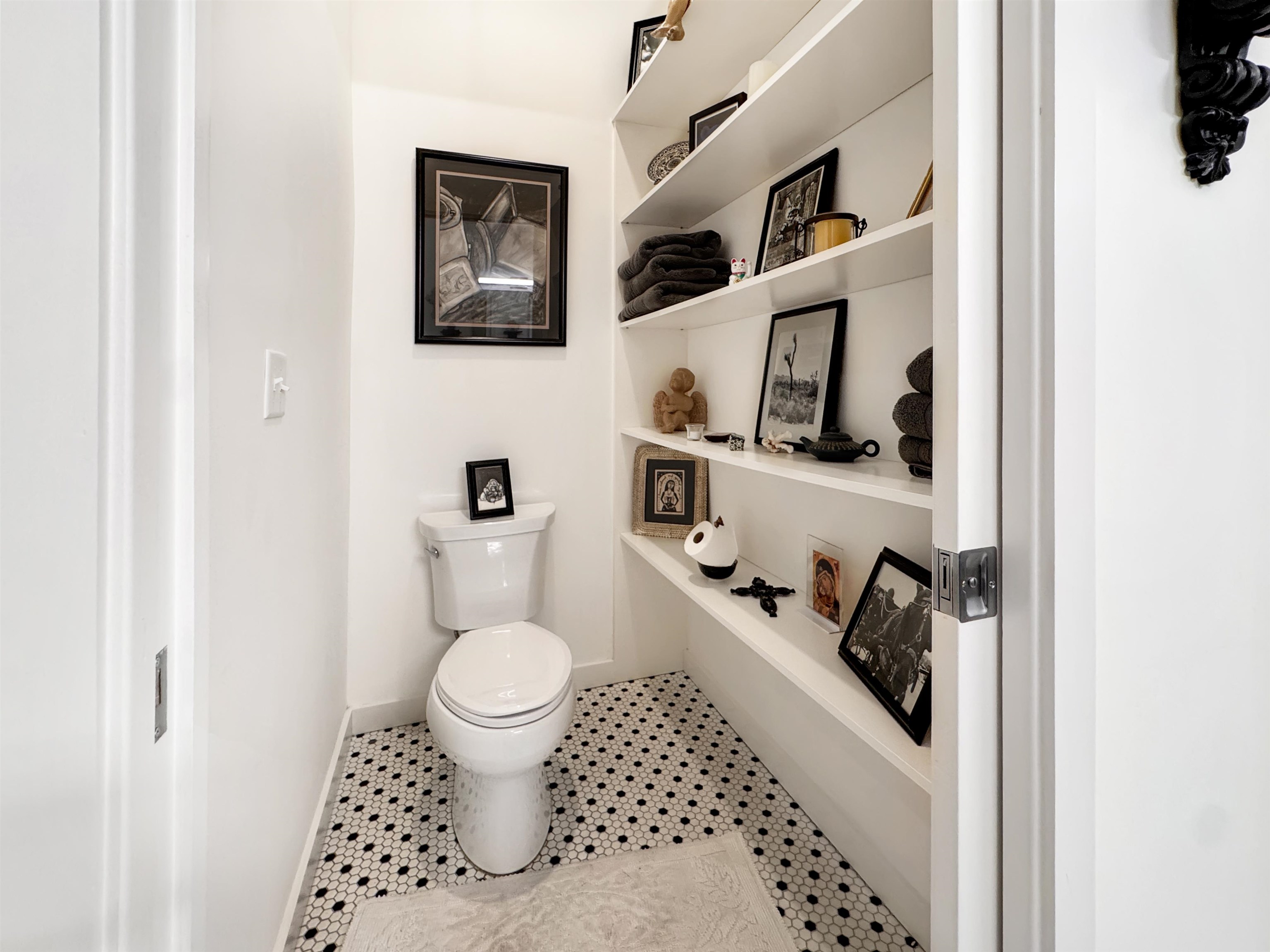 Memphis, Tennessee 38103, United States, 3 Bedrooms Bedrooms, ,2 BathroomsBathrooms,Residential,Active,227761