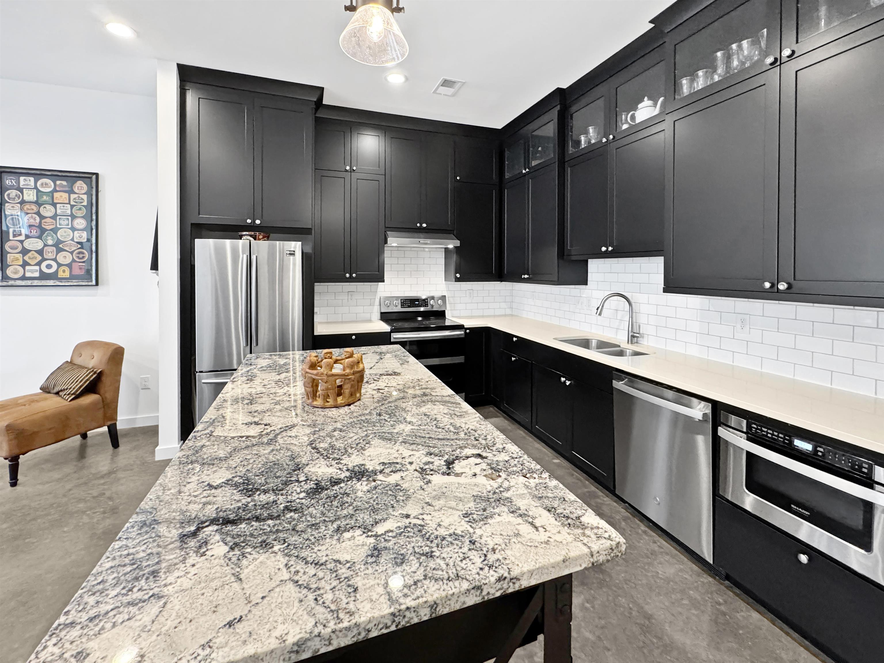 Memphis, Tennessee 38103, United States, 3 Bedrooms Bedrooms, ,2 BathroomsBathrooms,Residential,Active,227761