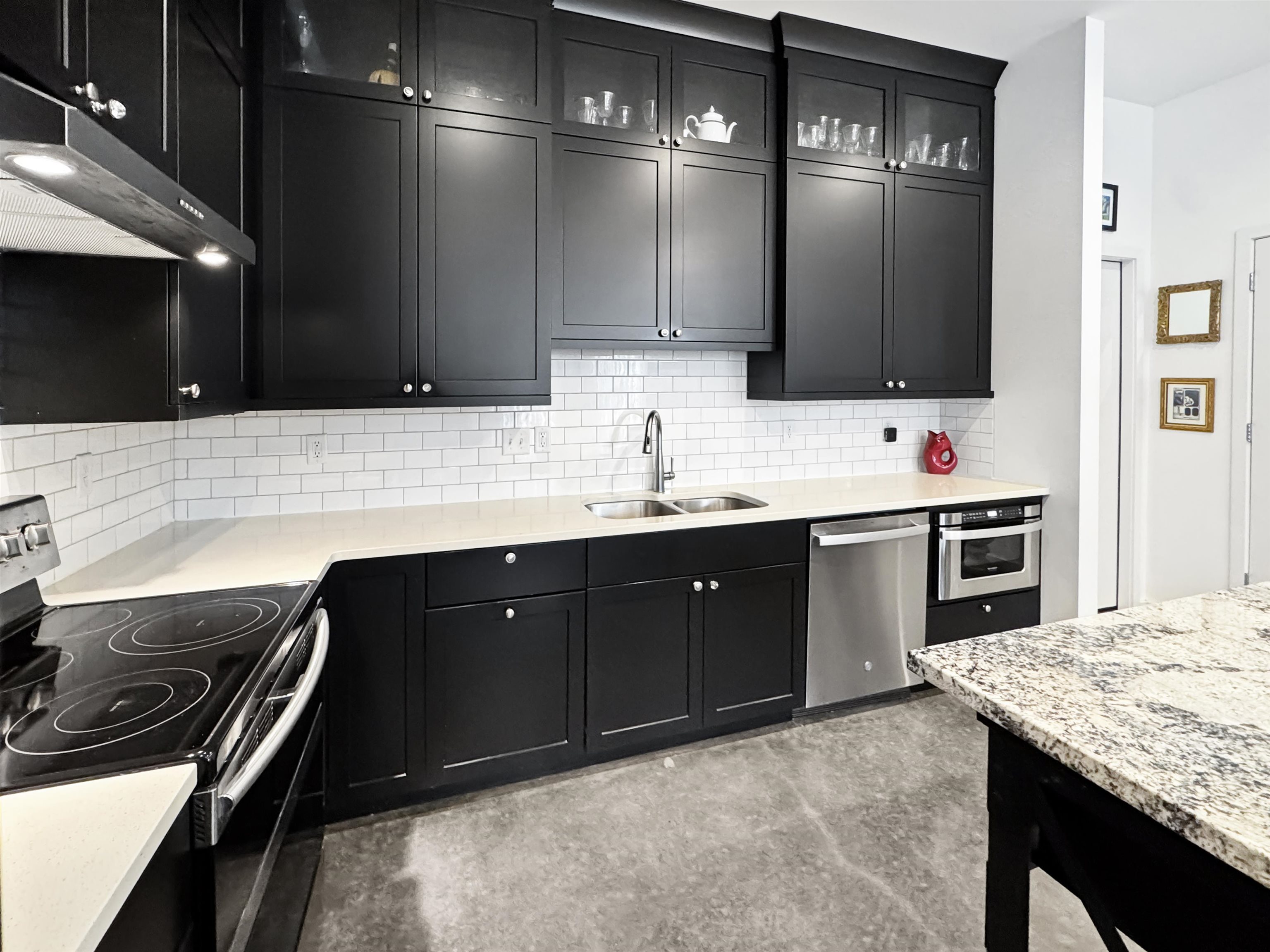 Memphis, Tennessee 38103, United States, 3 Bedrooms Bedrooms, ,2 BathroomsBathrooms,Residential,Active,227761