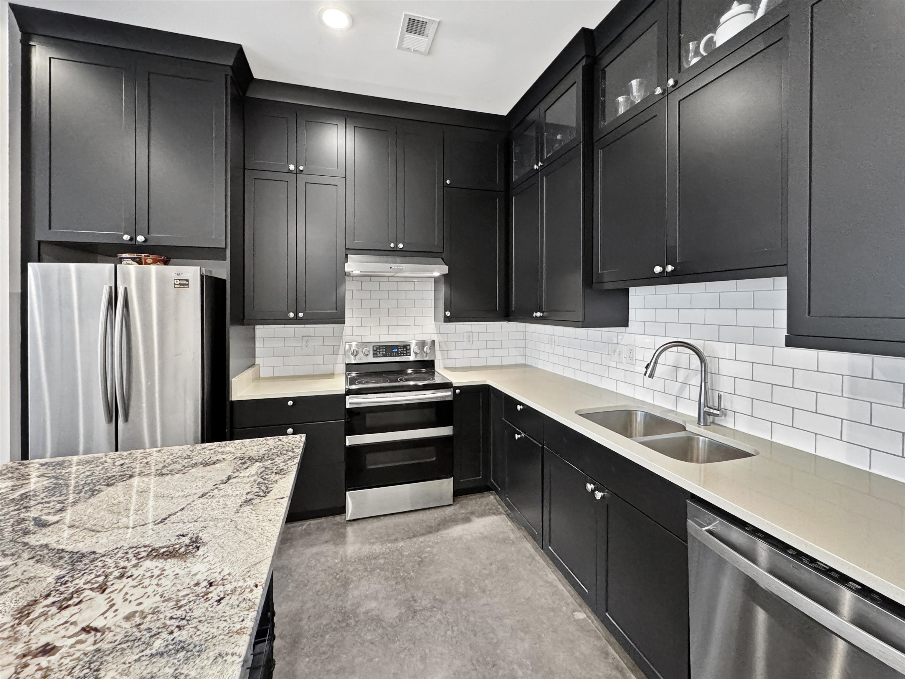 Memphis, Tennessee 38103, United States, 3 Bedrooms Bedrooms, ,2 BathroomsBathrooms,Residential,Active,227761