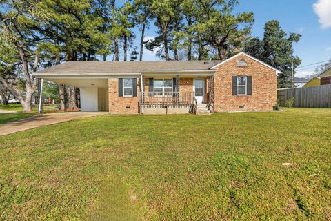 Photo of 3581 LEHI DR, Memphis, TN 38128 (MLS # 10217860)