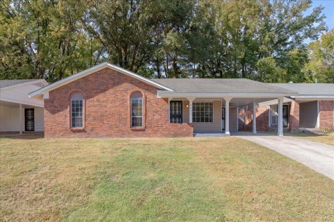 Photo of 4057 HOBSON RD, Memphis, TN 38128 (MLS # 10233379)