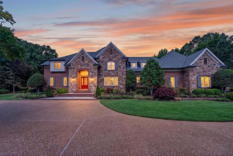 Photo of 9290 HOLLOW CREEK CV, Germantown, TN 38138 (MLS # 10221647)